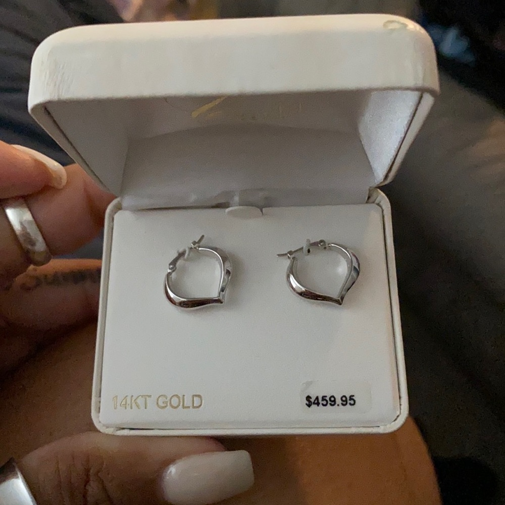 White gold earrings